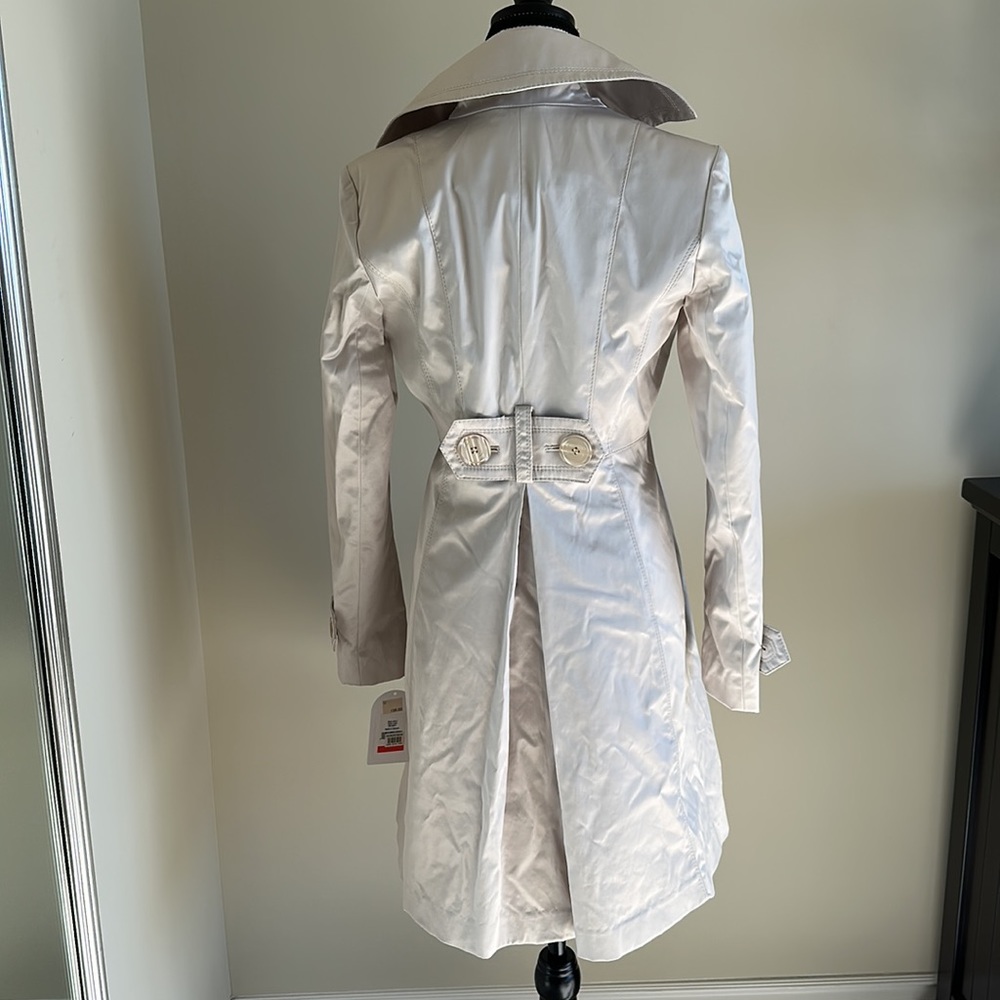 Jessica Simpson rain coat - Picture 2 of 6